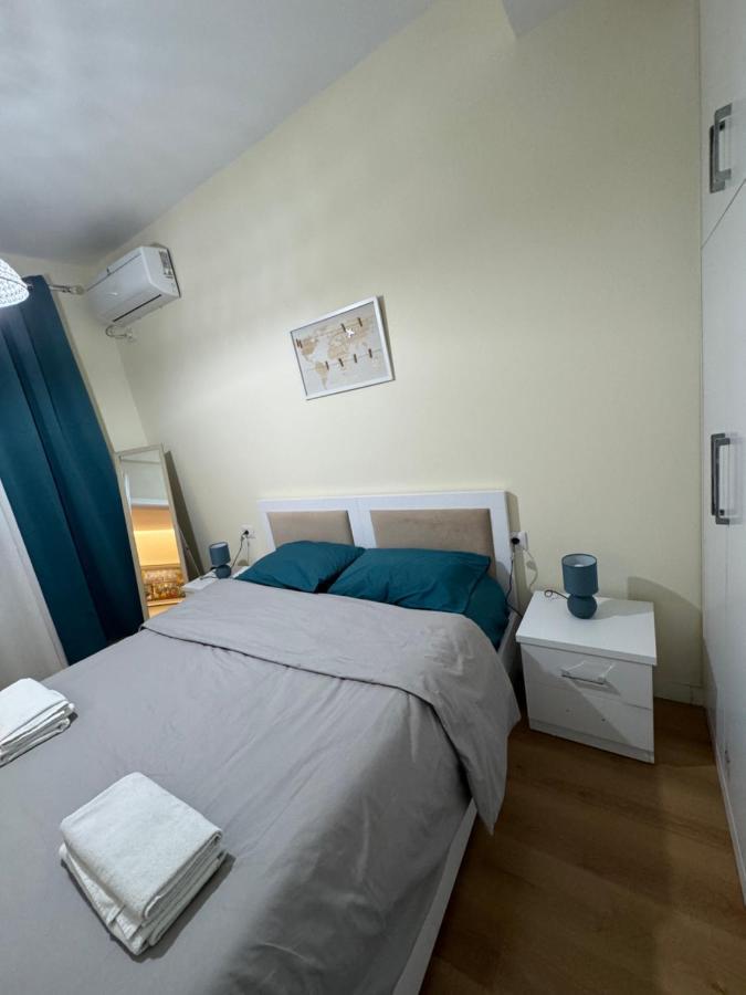 Altair Apartment Tirana Exteriör bild