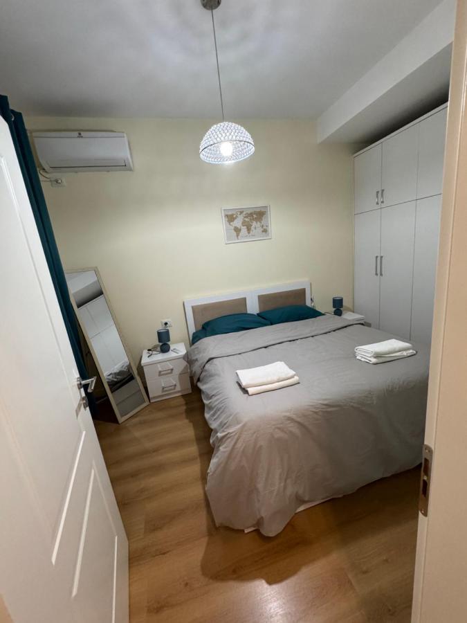 Altair Apartment Tirana Exteriör bild